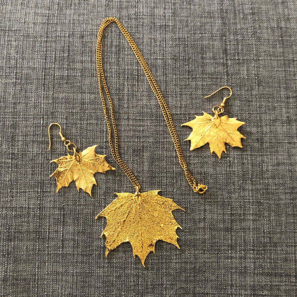Gold Tones Leaf Necklace And Earrings Set 13$